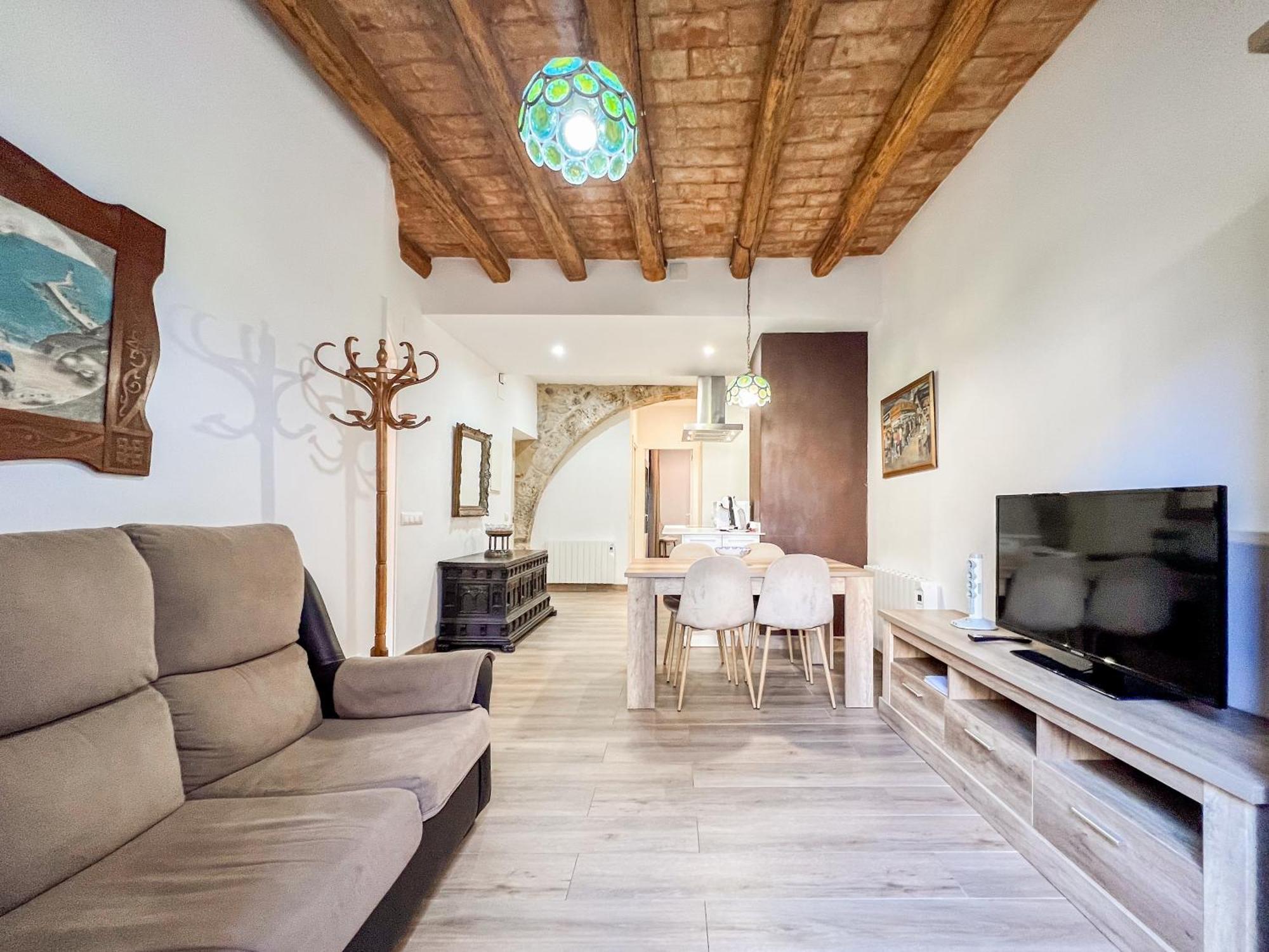 Ganganell Centre Apartamento Con Patio Besalu Ngoại thất bức ảnh